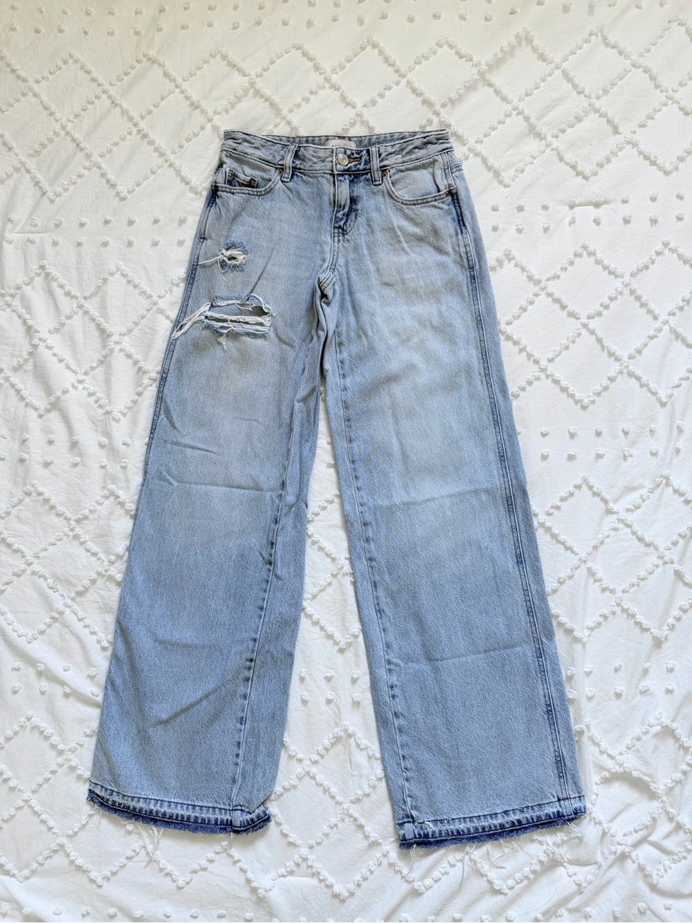 PacSun Low Rise Baggy Wide Leg Jeans Light Wash Distressed Size 23